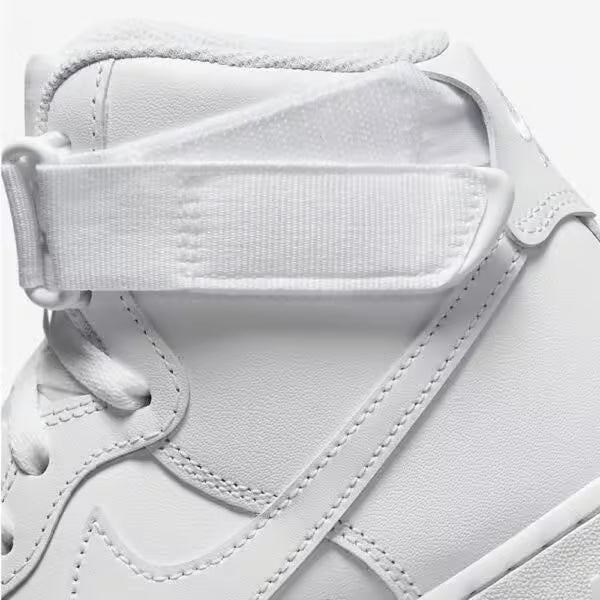 Scarpa Nike Air force 1 collo alto