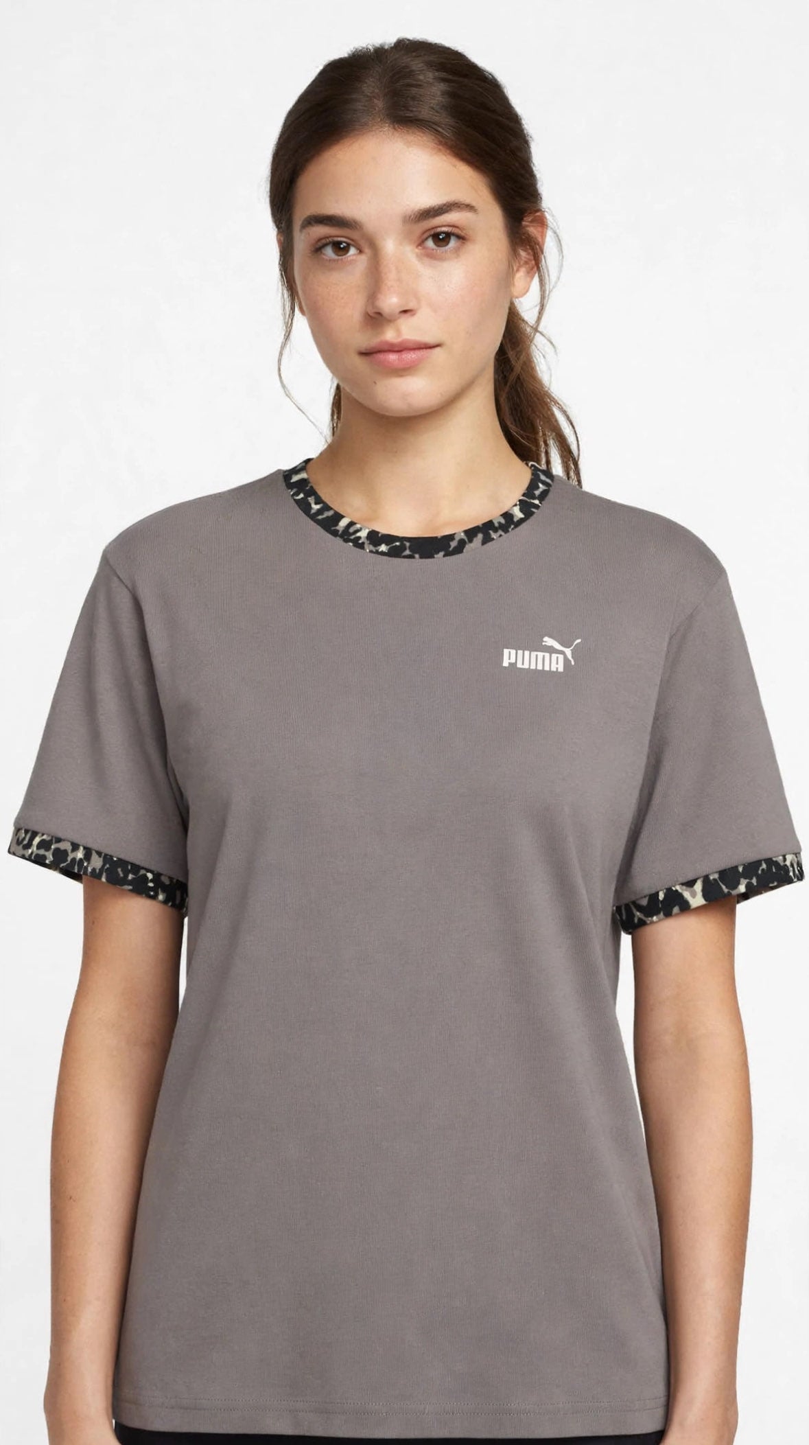 PUMA T-shirt manica corta DARE TO TEE beige da donna con nastro logo sulle maniche