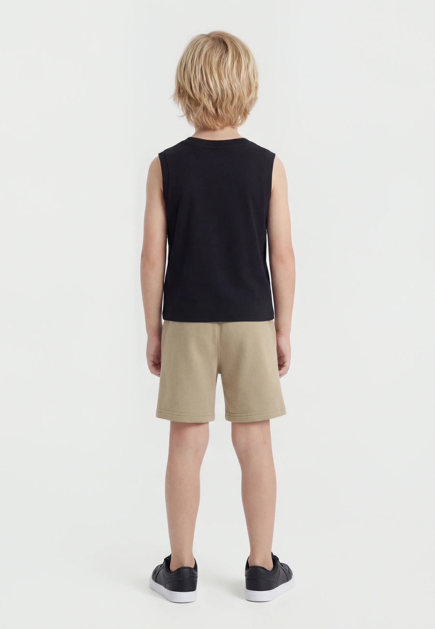 T-shirt + bermuda