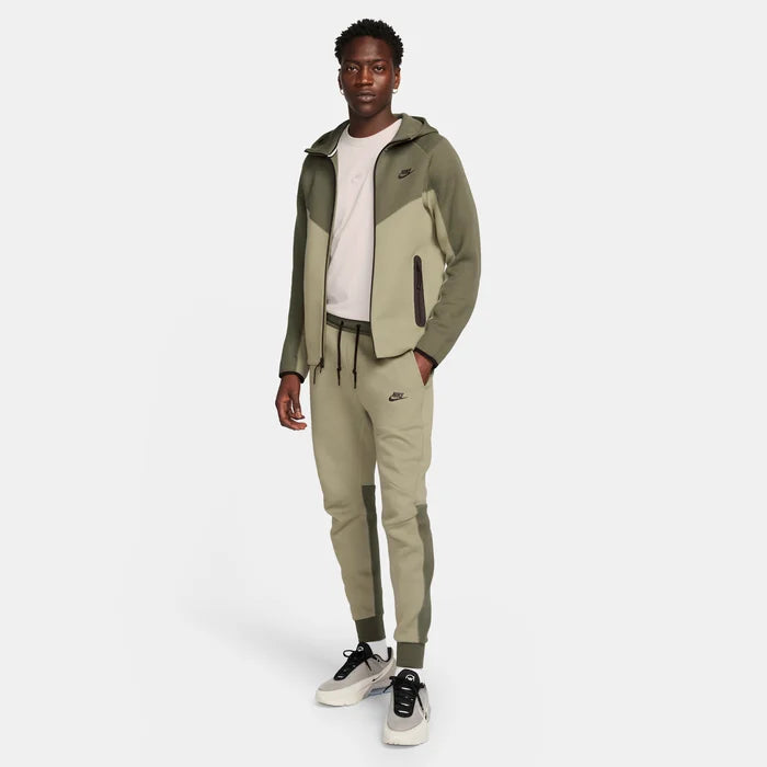 Tuta tech fleece nike uomo