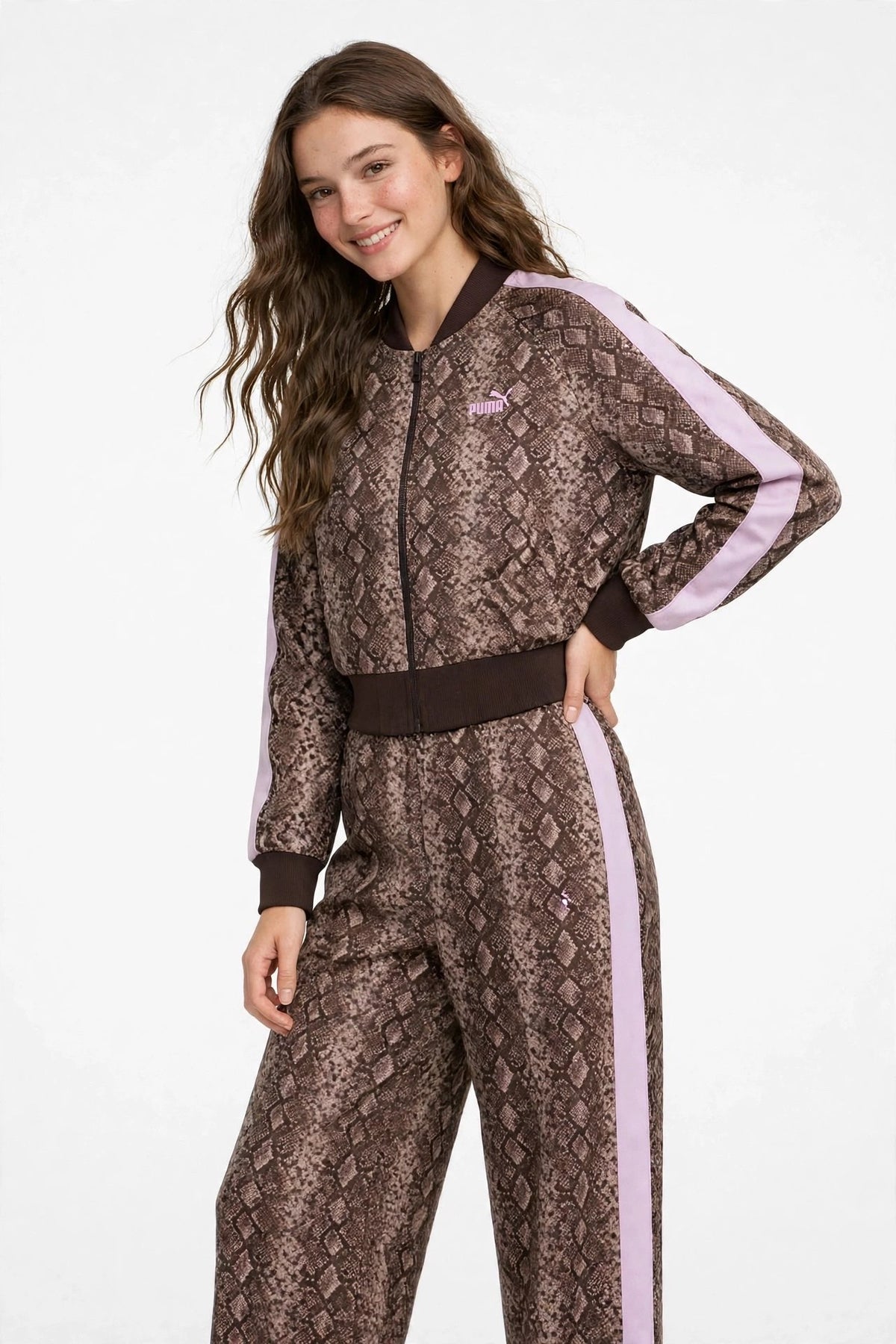 PUMA Felpa con zip PYTHON PRINT TRACK JACKET marrone e rosa da donna con fantasia pitonata