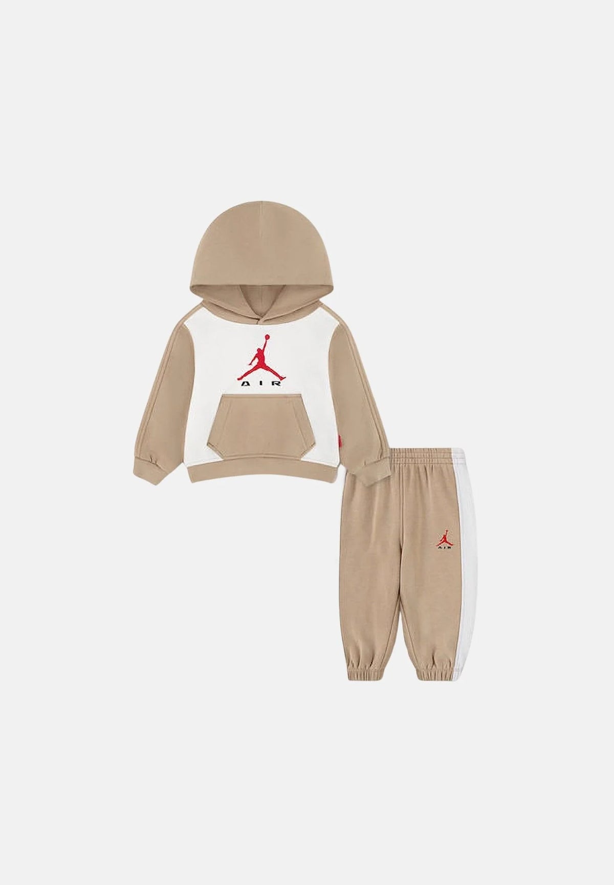 Tuta Jordan beige per neonato con felpa e pantaloni jogger coordinati.