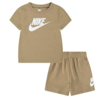 T-shirt + bermuda Nike bambino