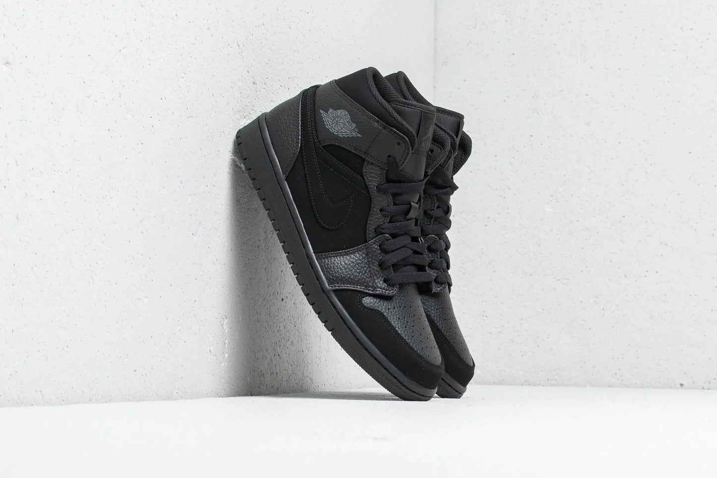 Scarpa Air Jordan 1 MID uomo