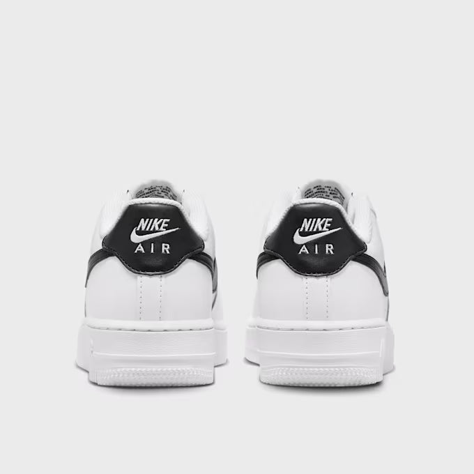 Scarpa Nike Air Force 1 LV8 uomo